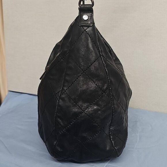 TORY BURCH QUILTED CHAIN SHOULDER BAG BFPM-07-148 - Picture 2 of 8